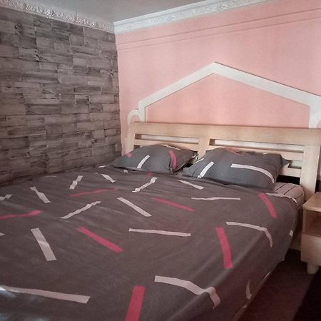 Площа Старий Ринок З Балконом Apartment Lviv Luaran gambar